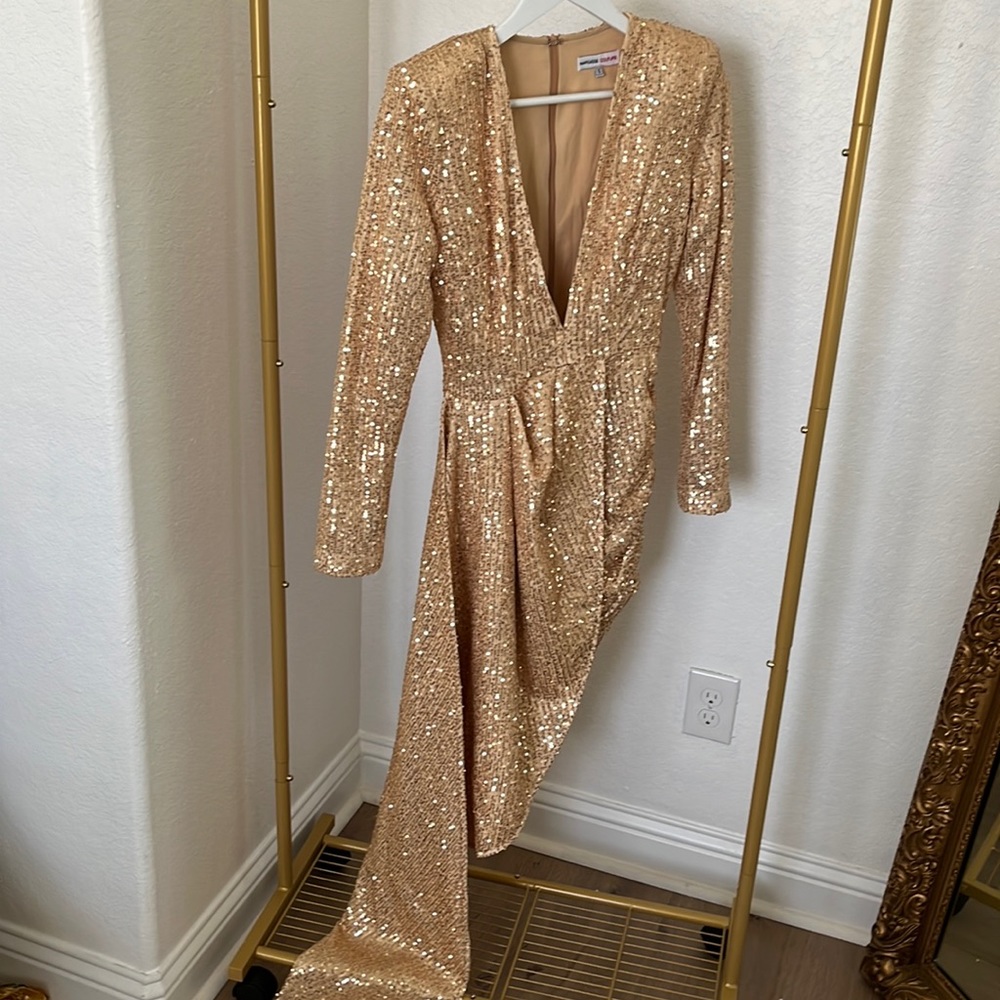 RAZZLE DAZZLE GOLD SEQUIN DRESS